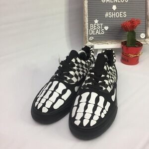 Marc Ecko Unltd/ skater shoes